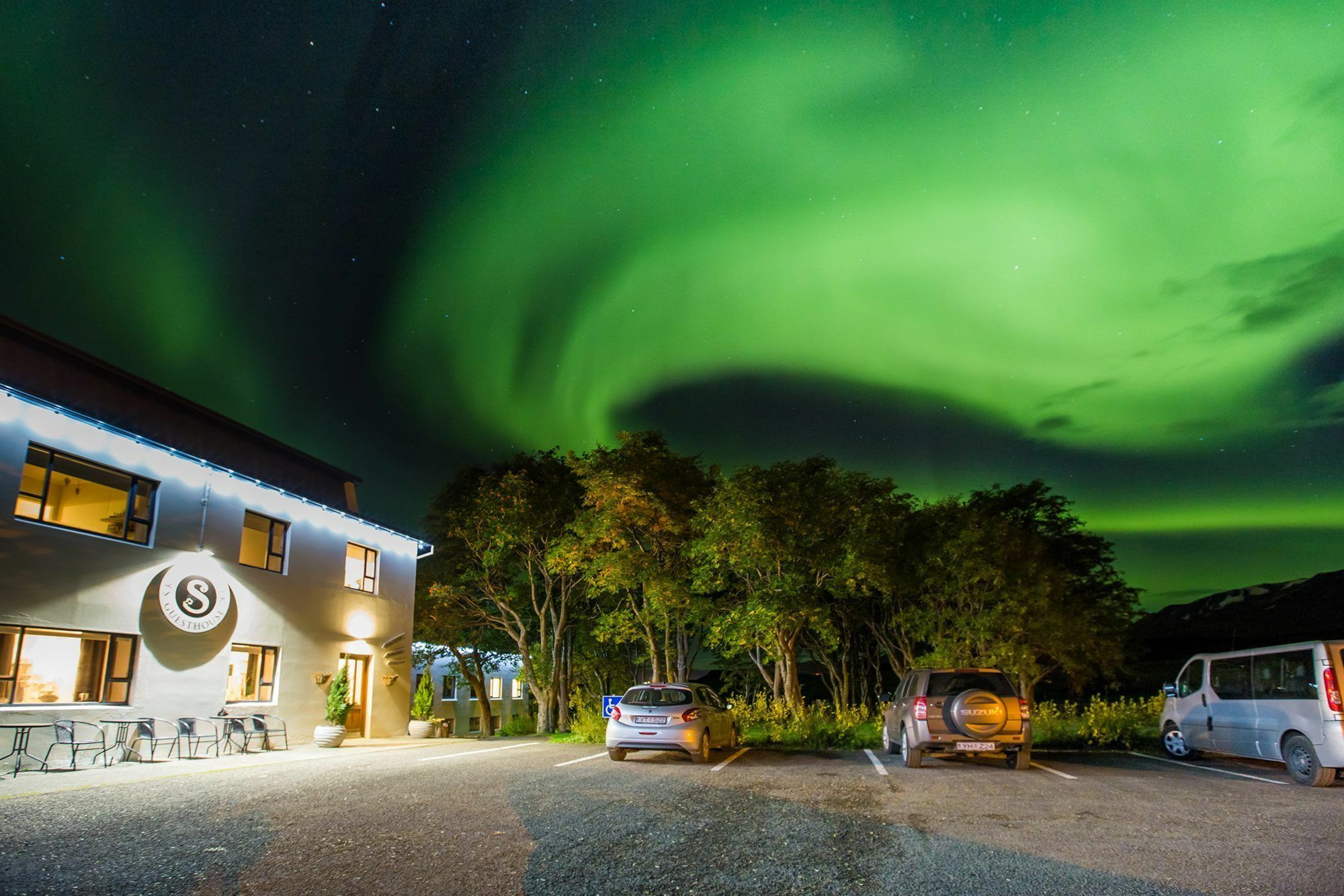 Skjaldarvik Guesthouse Акурейрі Екстер'єр фото